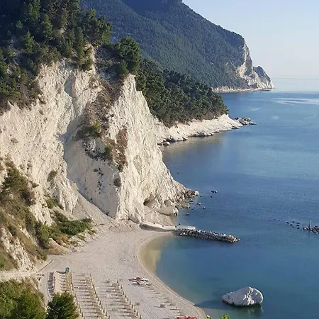 Ferienhaus Tra La Luna E Il Mare - Delizioso Con Giardino Nella Riviera Del Conero Per Un Felice Numana