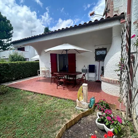 Hébergement de vacances Tra La Luna E Il Mare - Giardino - Parcheggio Privato - Riviera Del Conero Numana
